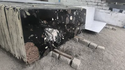 Important granite thumbnail 3